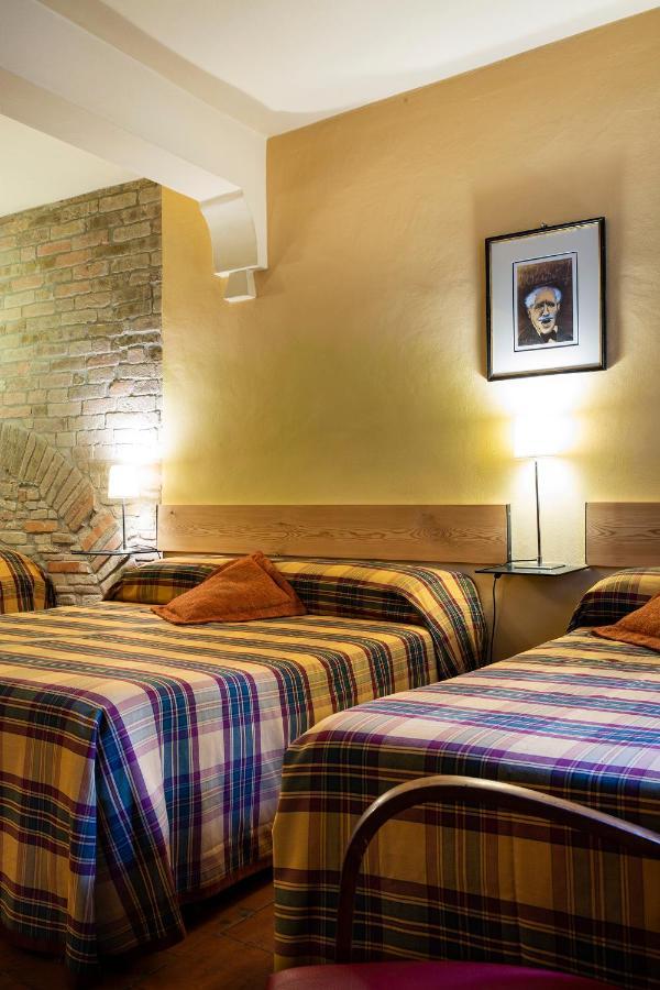 B&B Al Ducale And Apartments Parma Ngoại thất bức ảnh