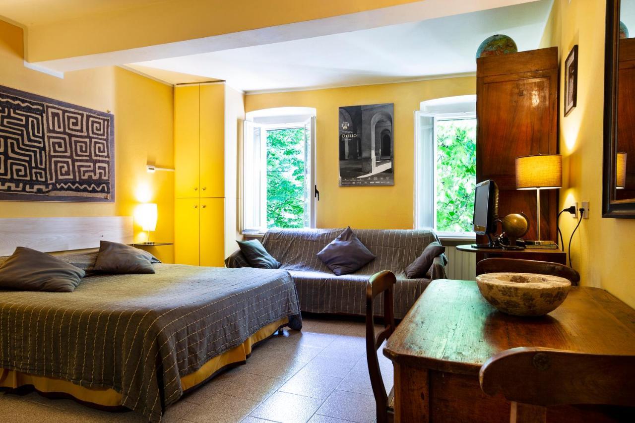 B&B Al Ducale And Apartments Parma Ngoại thất bức ảnh