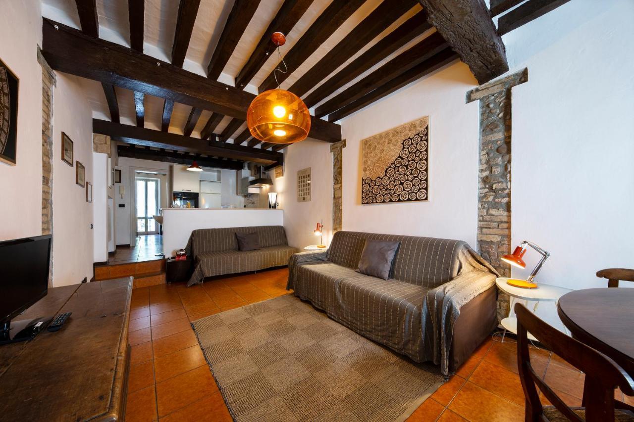 B&B Al Ducale And Apartments Parma Ngoại thất bức ảnh